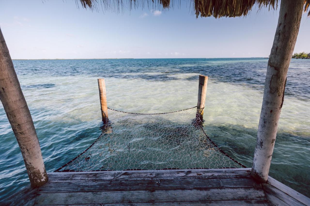 Thatch Caye Resort A Muy'Ono Resort Hopkins Exteriér fotografie