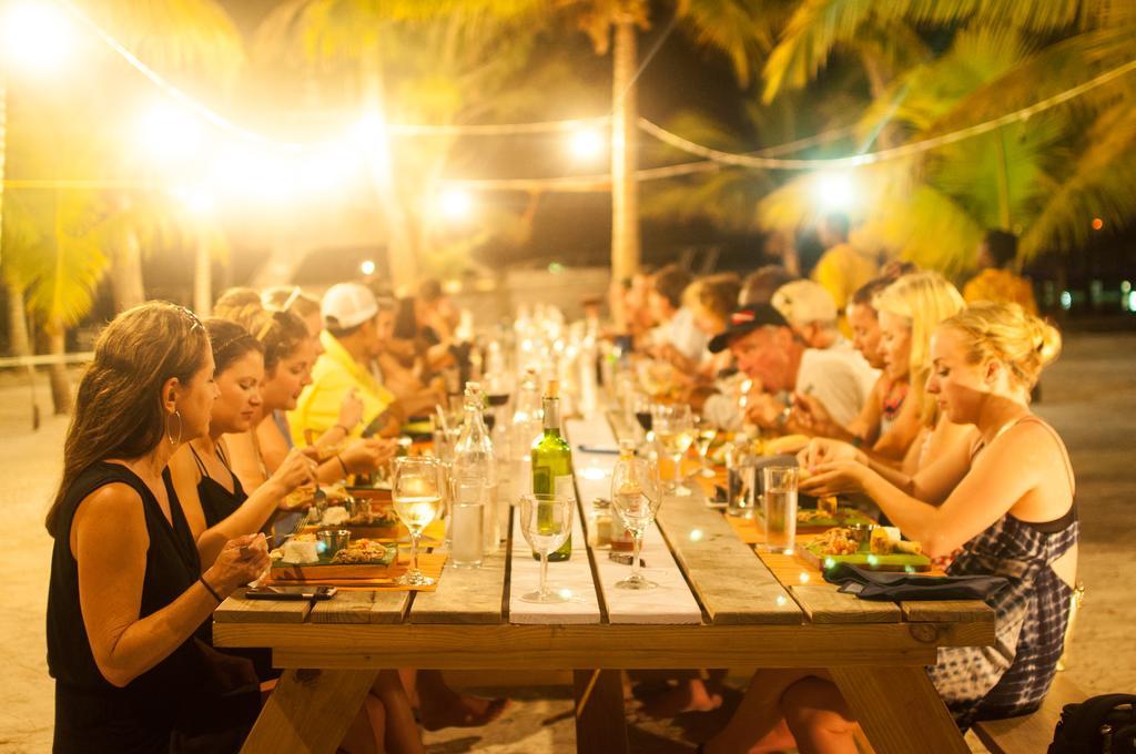 Thatch Caye Resort A Muy'Ono Resort Hopkins Exteriér fotografie