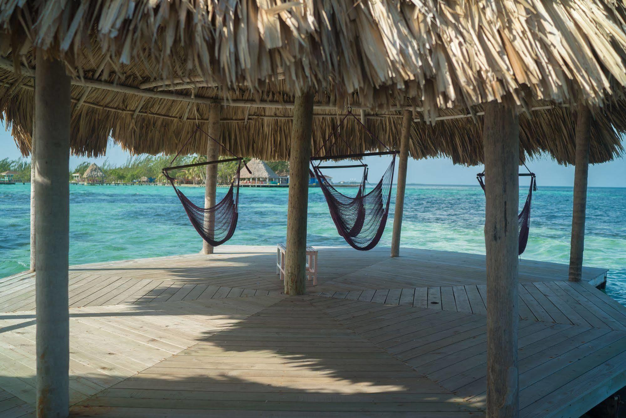 Thatch Caye Resort A Muy'Ono Resort Hopkins Exteriér fotografie