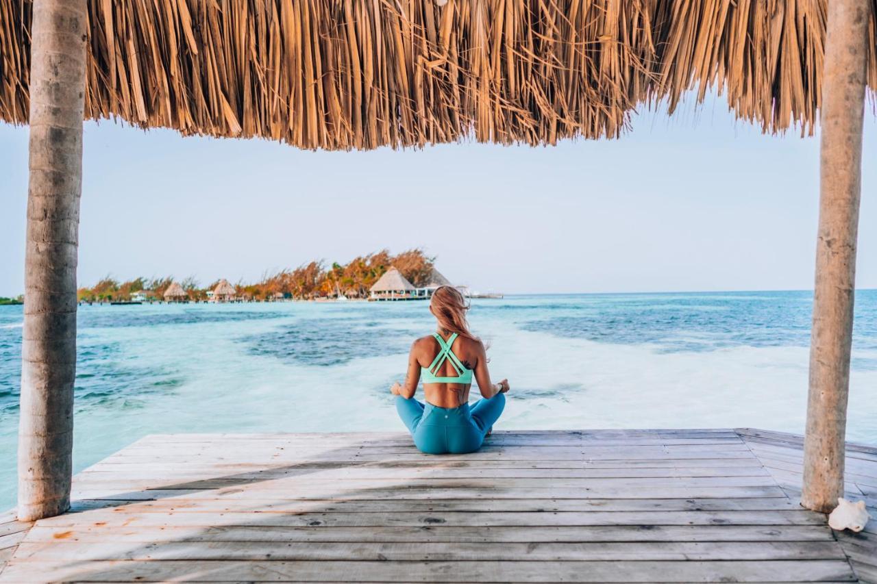 Thatch Caye Resort A Muy'Ono Resort Hopkins Exteriér fotografie