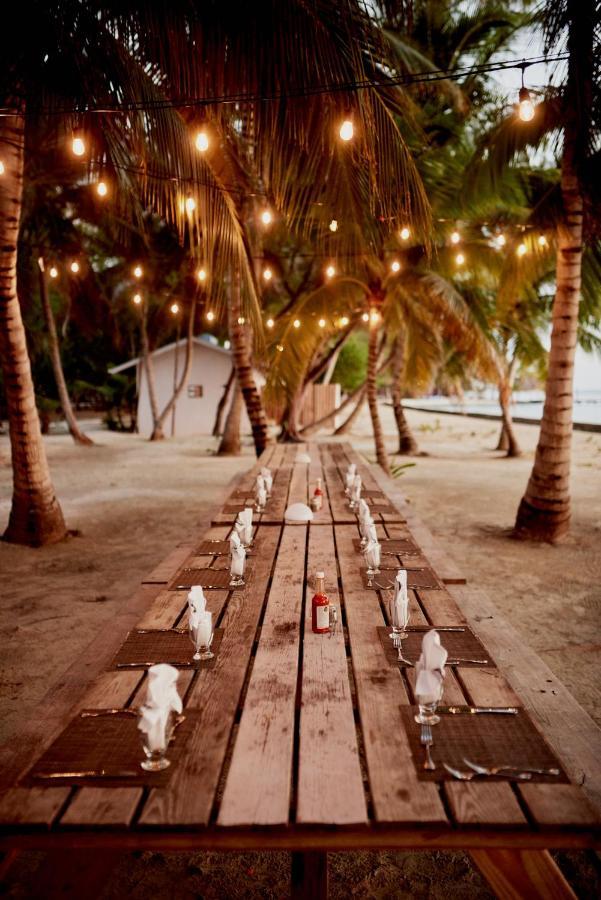 Thatch Caye Resort A Muy'Ono Resort Hopkins Exteriér fotografie